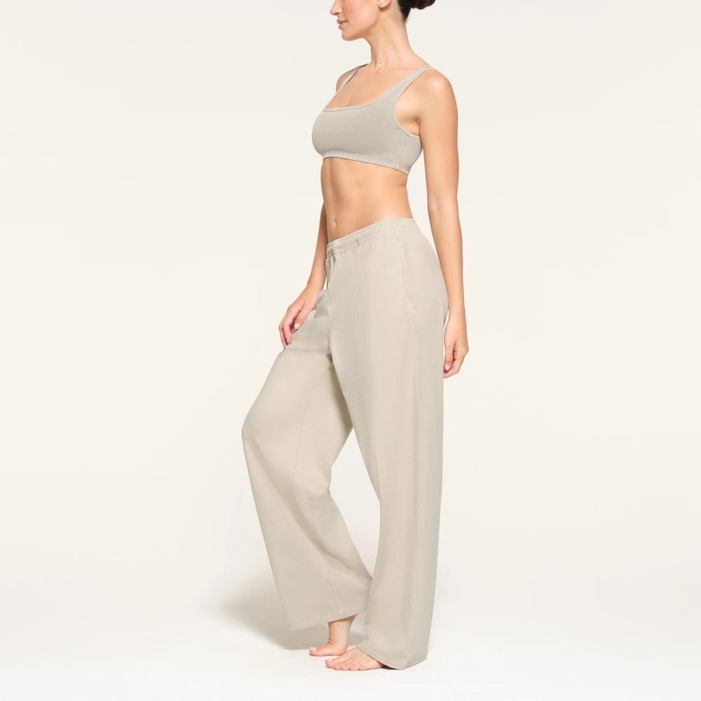 Skims outdoor drapey pant